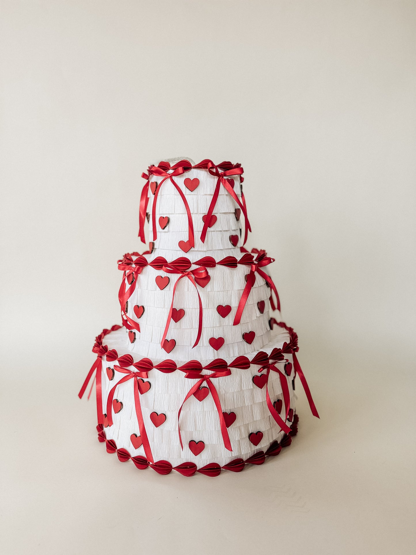 Sweet heart cake piñata