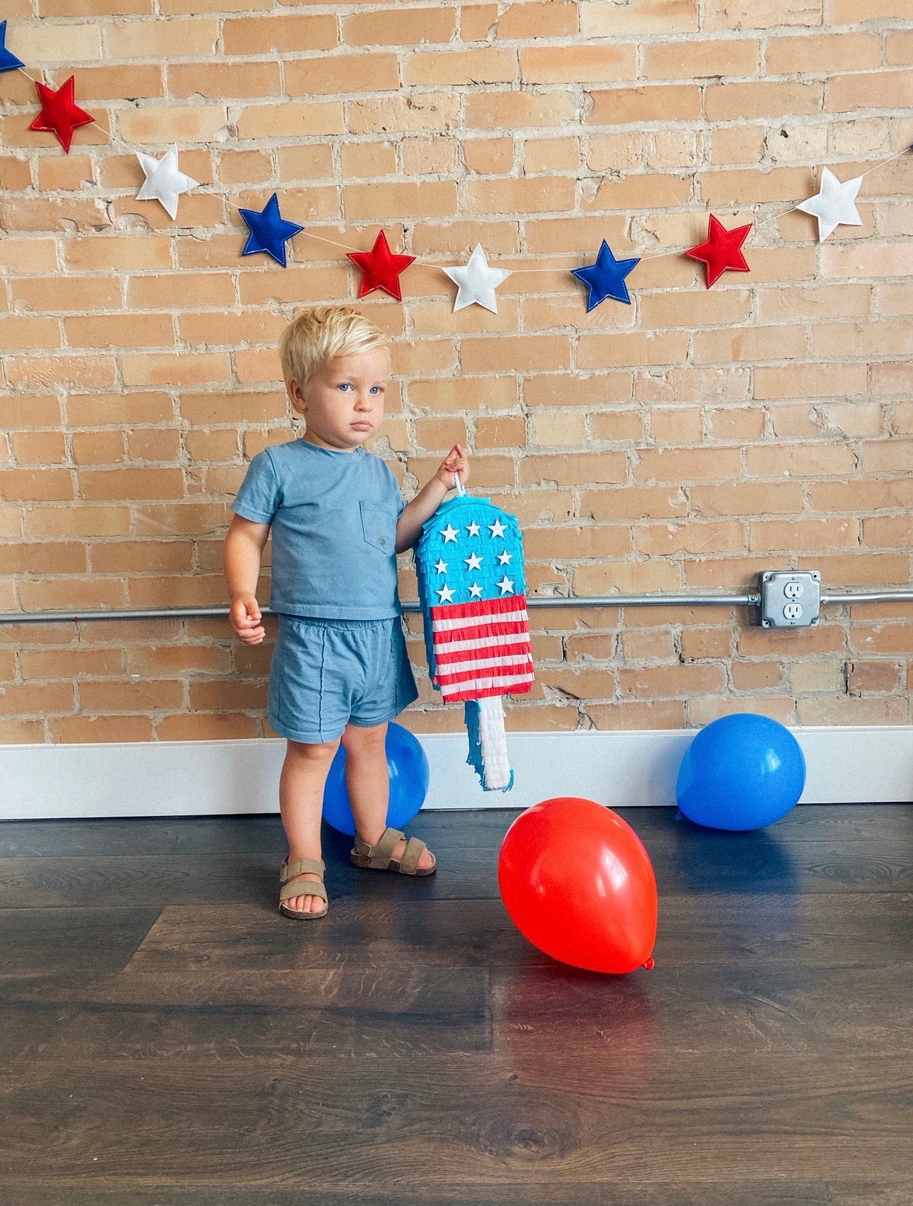 July popsicle (light blue, with stripes)