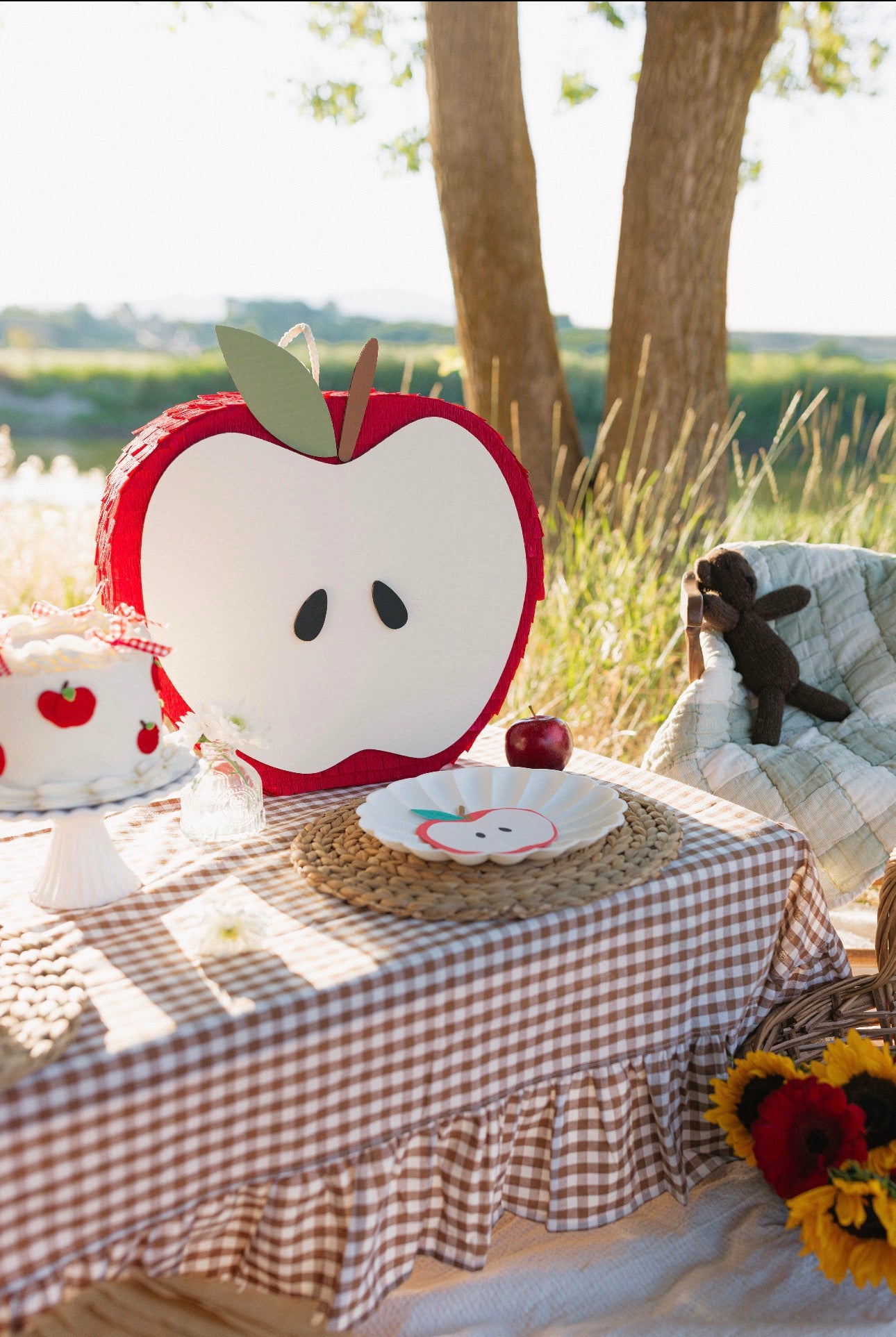 Apple piñata