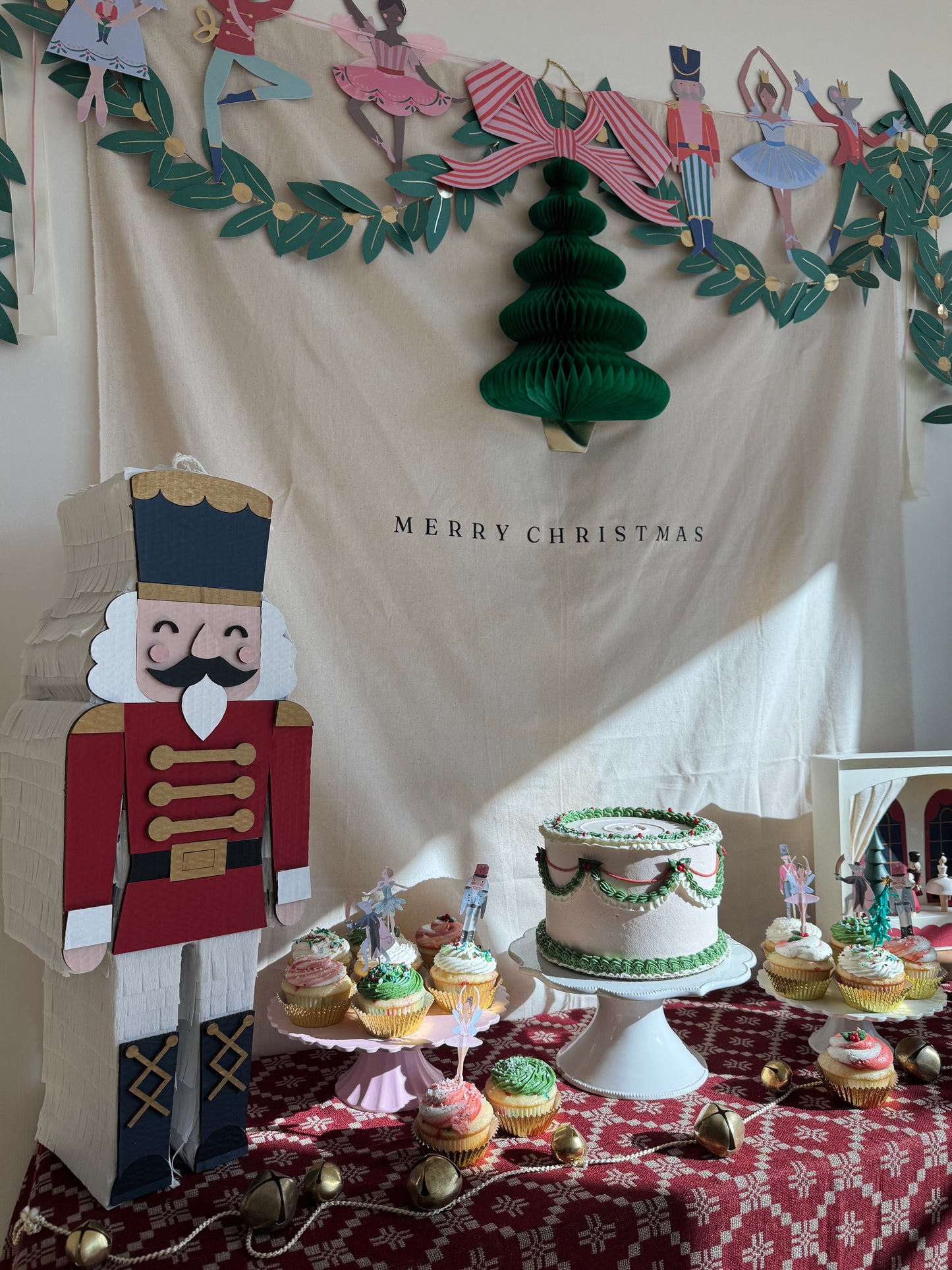 The nutcracker piñata