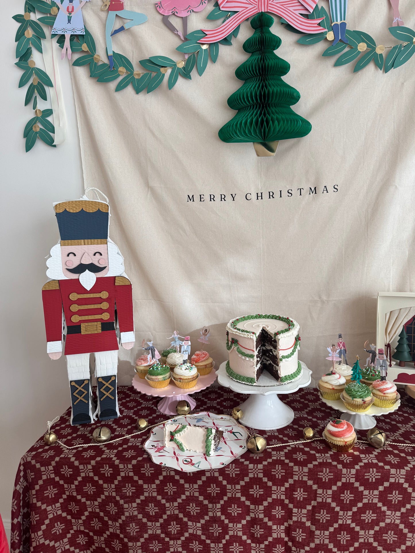 The nutcracker piñata