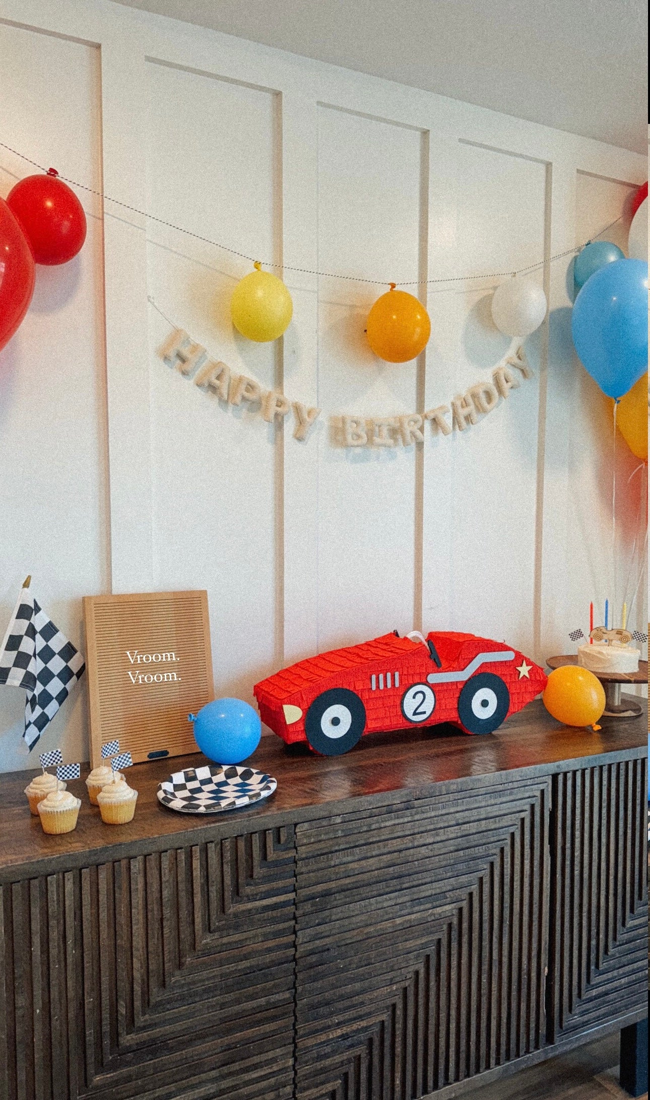 Vintage Race Car - Unique Vintage Models, Customizable, Ideal for Classic Car Parties, and Nostalgic Celebrations