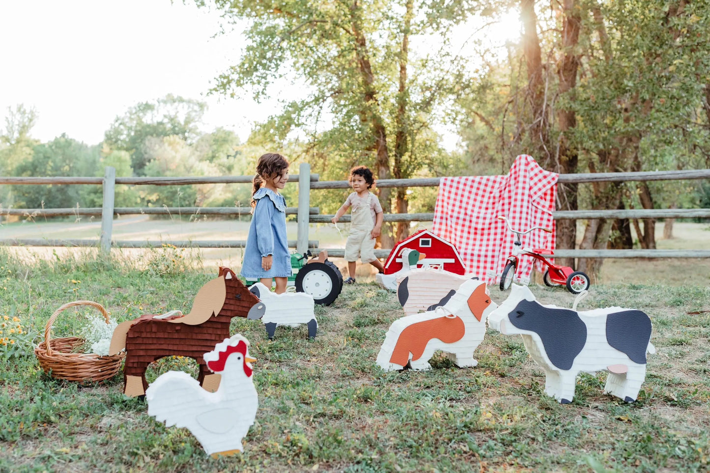 🐓 Farm Friends Rooster Piñata – Handcrafted Barnyard Party Decor for Birthdays, Baby Showers & Animal-Themed Celebrations