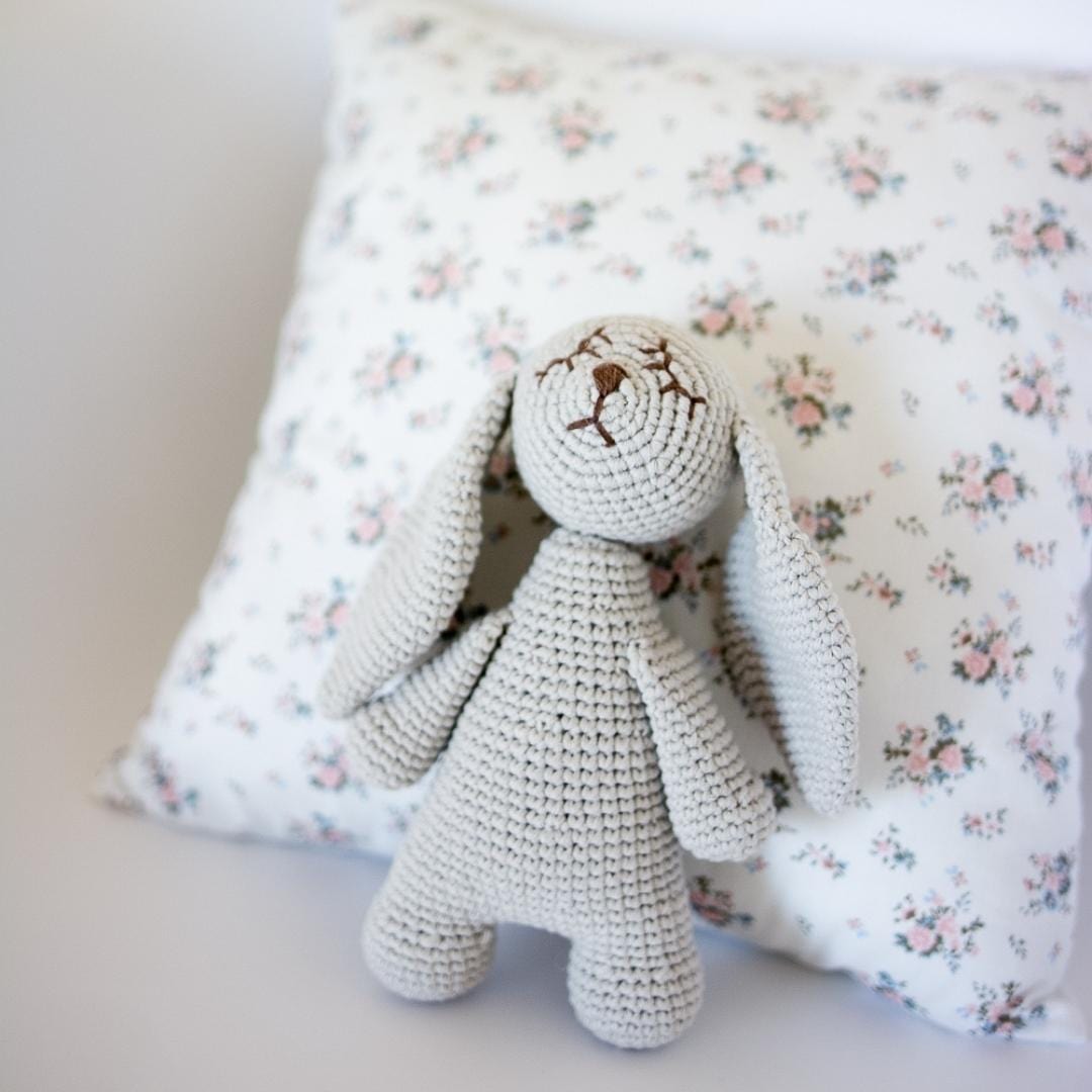 Ginger the sleepy bunny – Mama's Pińatas